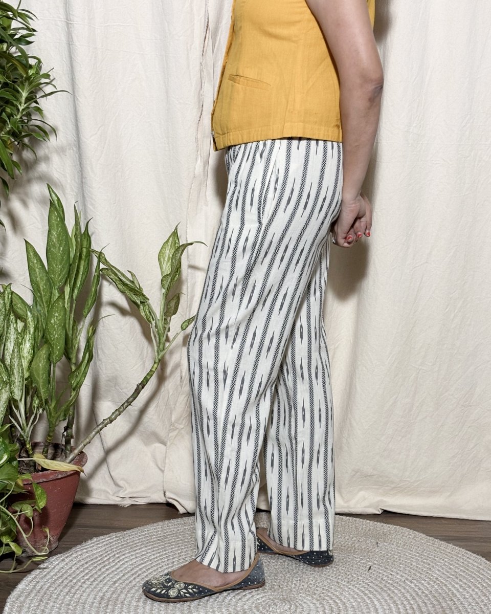 Antara Cotton Dobby Stripe Straight Pants White & Black - Newnaa