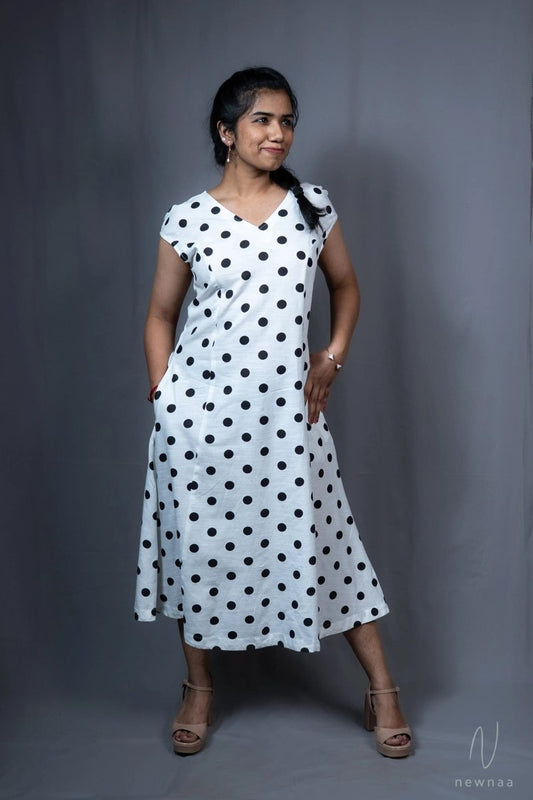 Ira Polka dot Midi dress - Newnaa