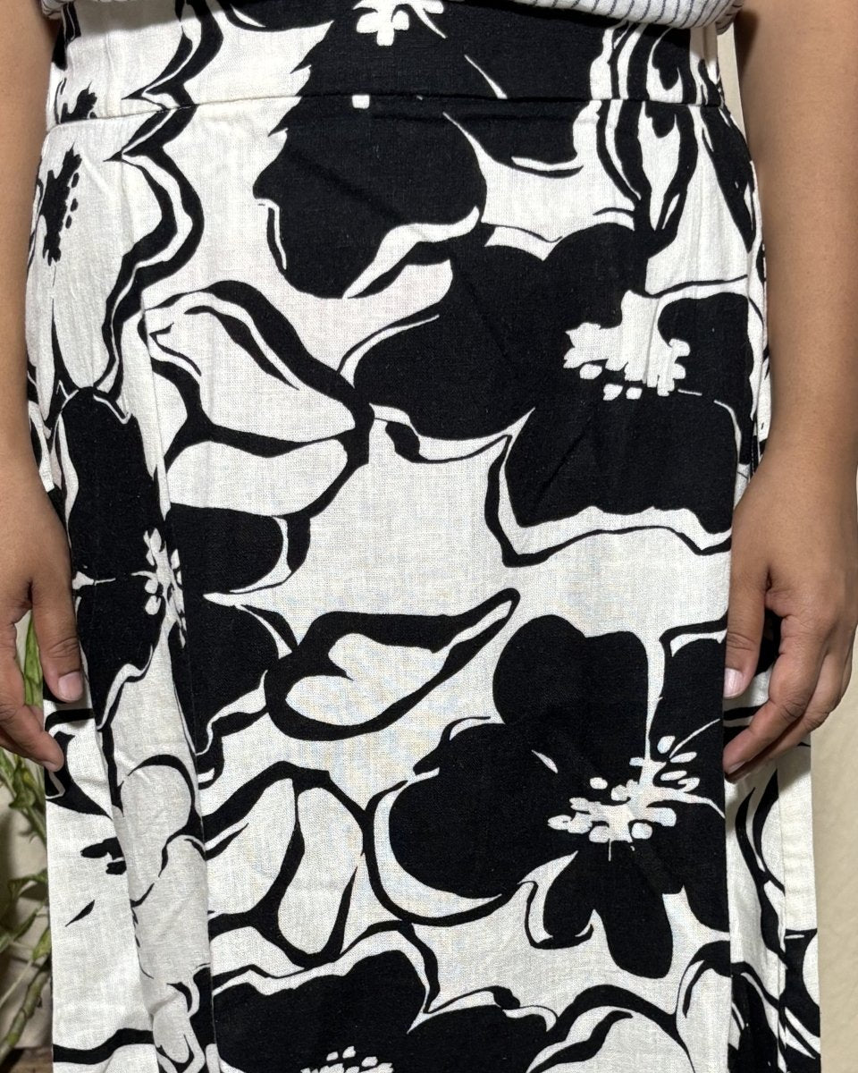 Neerja Linen Blend Black & White Floral Midi Skirt with Elasticated Waist - Newnaa
