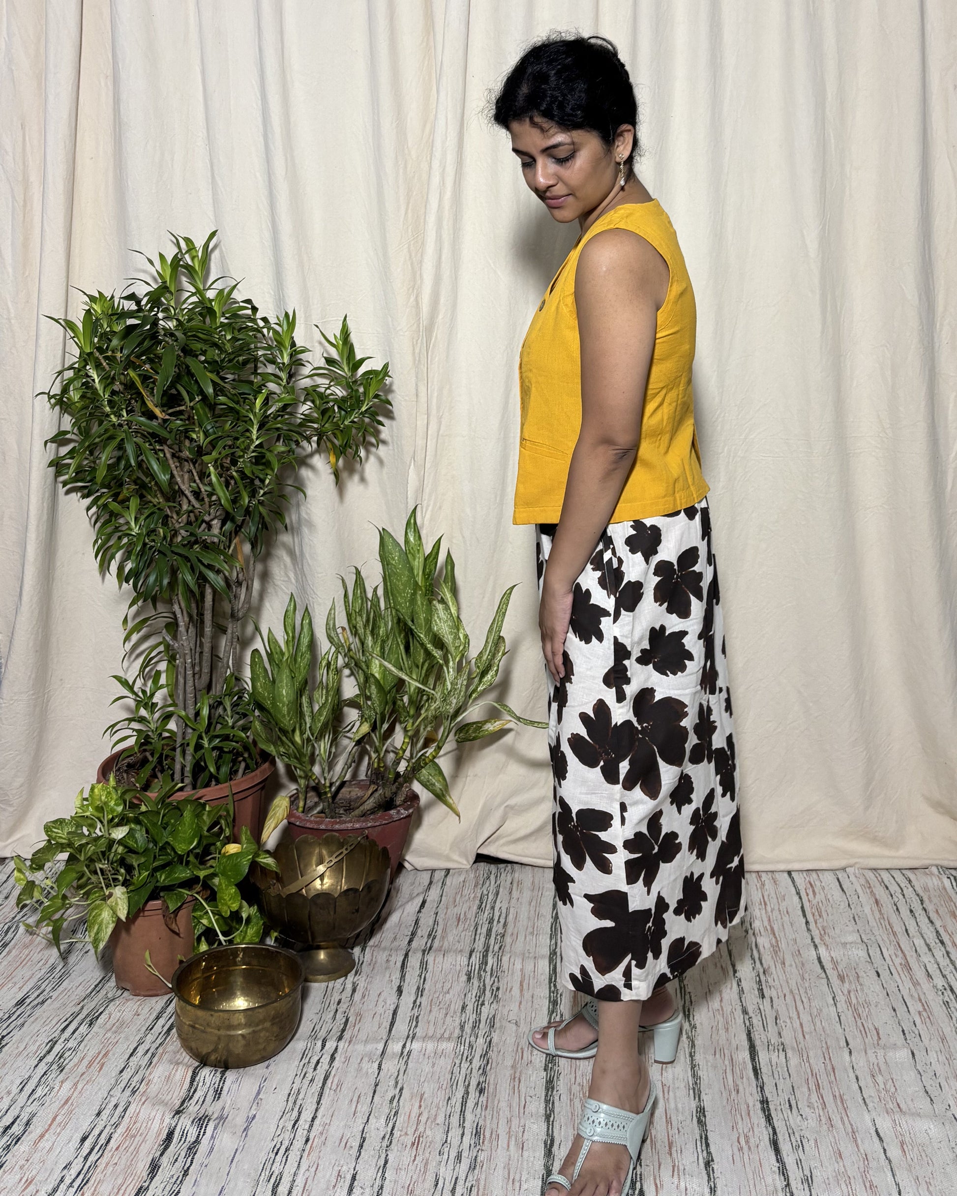 Neerja Linen Blend Watercolor Midi Skirt with Elasticated Waist Newnaa