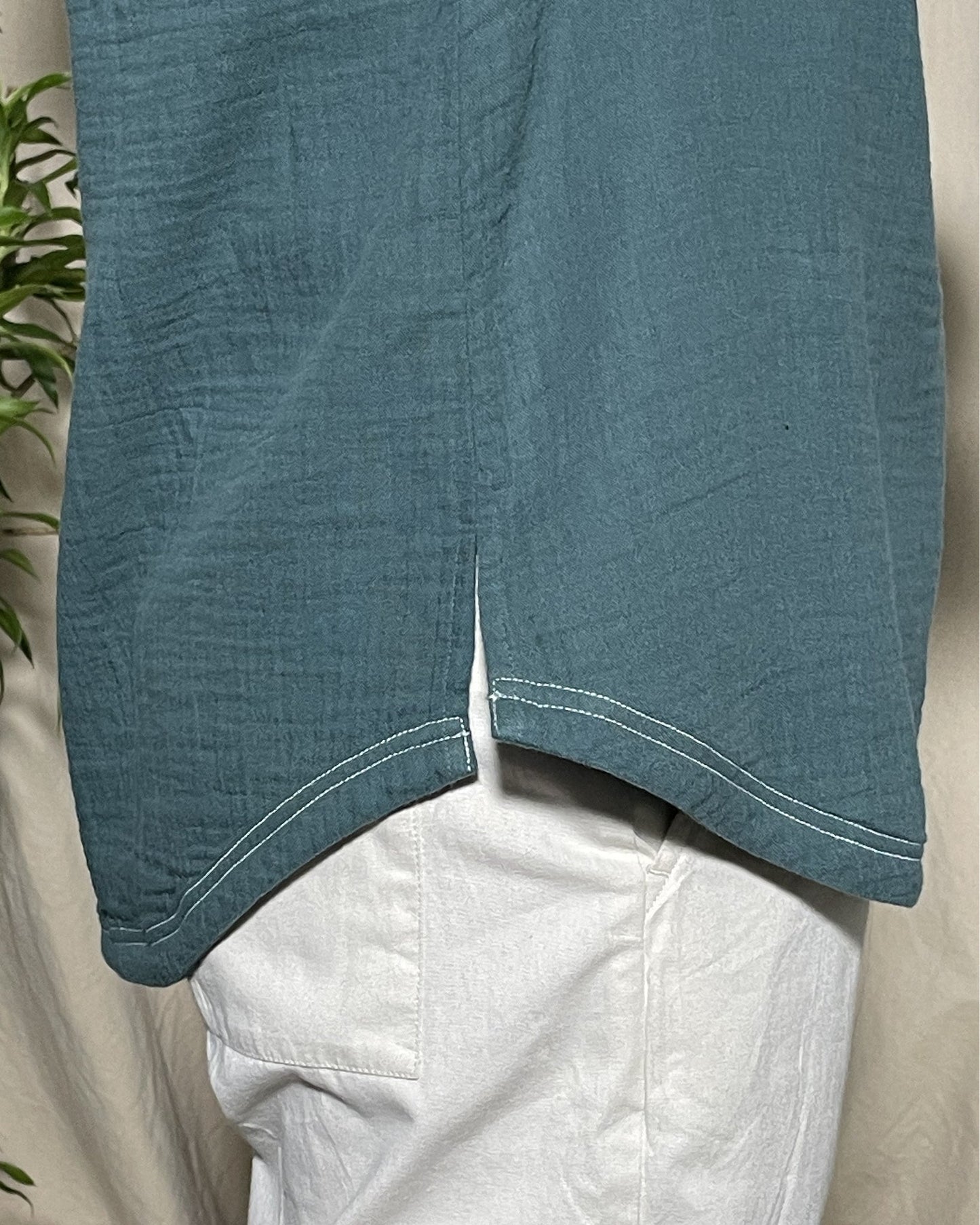 Zoya Super Soft Cotton  Bottle Green Casual Popover Shirt Sleeveless Newnaa