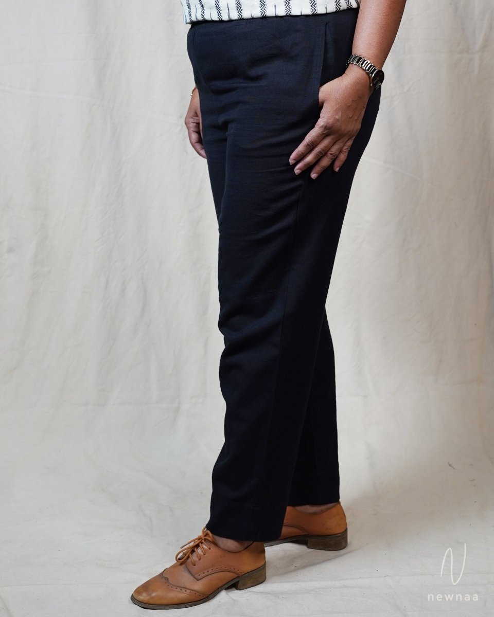Eka comfort fit tapered pant - Newnaa