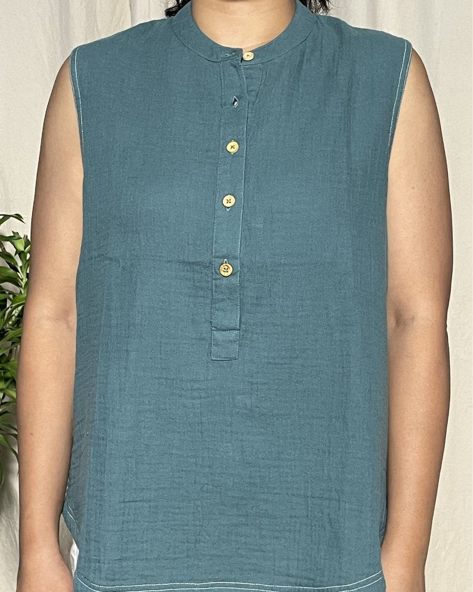 Zoya Super Soft Cotton Bottle Green Casual Popover Shirt Sleeveless - Newnaa
